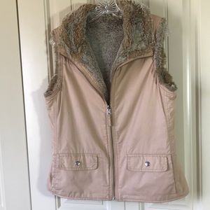 GAP tan faux fur reversible vest